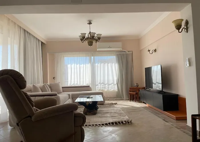 Apartment 3br Front On Redsea *