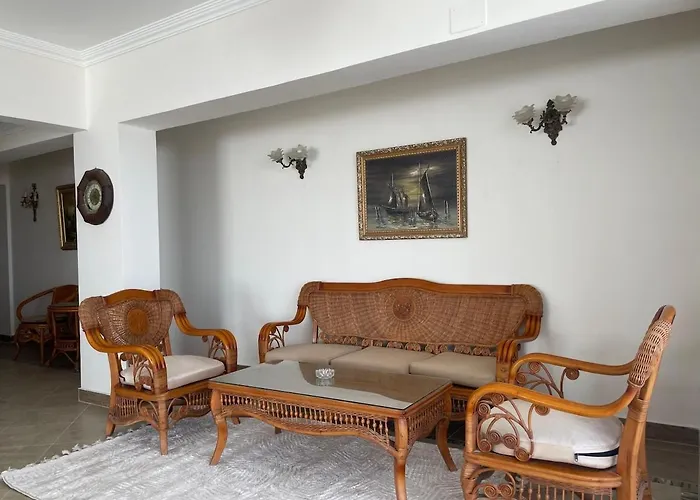 Apartment 3br Front On Redsea *