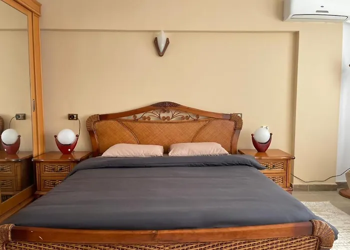 3br Front On Redsea Apartment